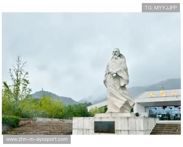 球员在场上与对手玩《徐霞客游记》，游遍球场山水才进球